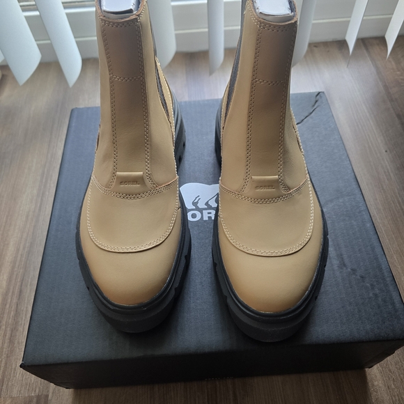 Sorel Caribou X Boot Chelsea WP - Women's Size 8 - Picture 3 of 8
